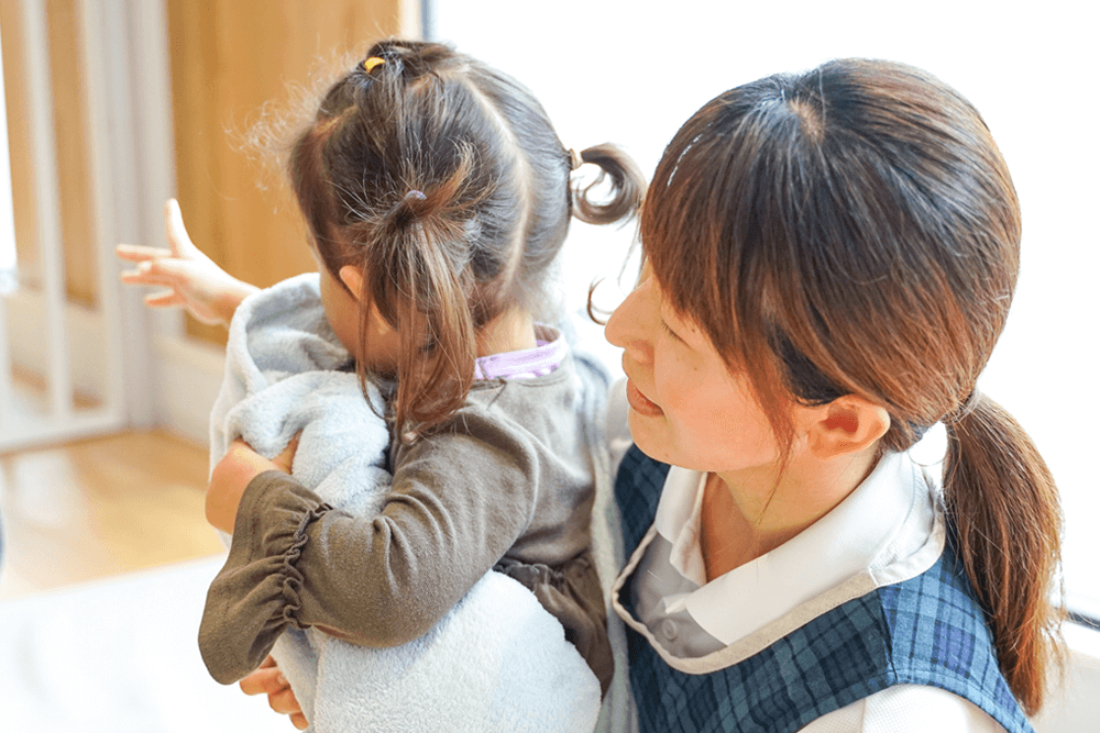 登園・室内遊び・検温